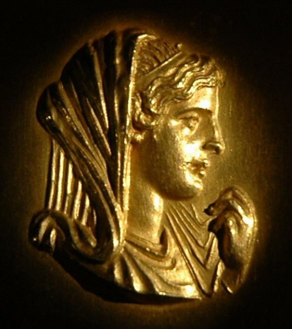 Římský medailon s podobiznou Olympias.